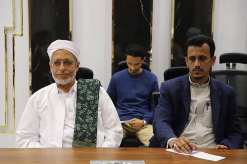 الحبيب عبدالله باهارون والوكيل حسن الجيلاني